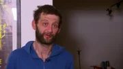 Christian nimmt einen Job als Hausmeister an, von dem das Jobcenter allerdings nichts weiß. Daraufhin werden ihm Gelder gestrichen. Wie geht er mit diesem Rückschlag um?