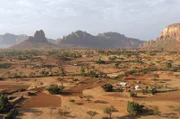 Vor über 1.700 Jahren siedelten sich die ersten Christen in Äthiopien an. Das Land ist extrem trocken, doch auch hier regnet es an einigen Tagen im Jahr.