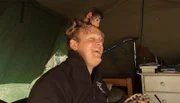 Michael von Lossow wird Ziehvater von einem Affenbaby.