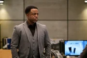 Joe Donovan (Kevin Hanchard)