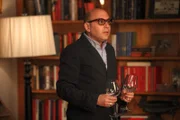 Mozzie (Willie Garson)
