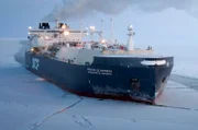 Der eisbrechende LNG-Tanker „Christophe de Margerie“ transportiert Flüssigerdgas in den russischen Norden.