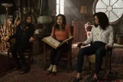 (v.l.n.r.) Mel Vera (Melonie Diaz); Maggie Vera (Sarah Jeffery); Macy Vaughn (Madeleine Mantock)