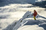 Nadine Wallner steht am Einstieg ihrer Line bei den Dreharbeiten zu ihrem Film am Arlberg.