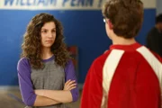 Emmy Mirsky (Stephanie Katherine Grant, l.); Adam Goldberg (Sean Giambrone, r.)
