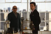 L-R: Mozzie (Willie Garson), Neal Caffrey (Matthew Bomer)