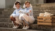 Pilar Muñiz de Soraluce (Verónica Sánchez, l.) und Magdalena Medina (Anna Moliner, r.)