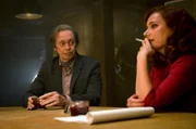 Ed Morris (Steve Buscemi, l.); Jill (Sidse Babett Knudsen, r.)