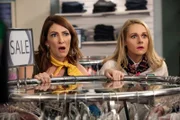 L-R: Chelsea Snap (Katy Colloton), Mary Louise Bennigan (Katie O'Brien)