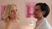 Selbst beim Routinetermin beim Frauenarzt (Ivo Kortlang) schärft Maren Kroymann den Blick auf das Geschlechterverhältnis.