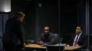 Donald Ressler (Diego Klattenhoff, l.), Dembe Zuma (Hisham Tawfiq, m.) und Harold Cooper (Harry Lennix, r.)