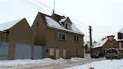 Dieses Einfamilienhaus ist für 50.000 Euro zu verkaufen: 133 m˛ Wohnfläche mit 750 m˛ Grundstück und Nebengebäuden. Das hört sich nach dem langersehnten Traumhaus für das Ehepaar an..