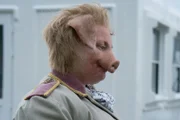 Su (Joanna Scanlan)