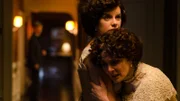 Mariona Ribas als Elena, Silvia Marsó als Adriana