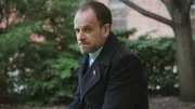 Holmes (Jonny Lee Miller, l.) hat mit seiner Vergangenheit zu kämpfen, als eine mysteriöse Frau auftaucht ...