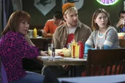 (v.l.n.r) Frankie (Patricia Heaton); Jeremy (Will Green); Sue (Eden Sher)