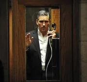Reese (Jim Caviezel)