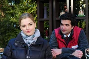 Theresa (Ines Lutz, l.); Konstantin (Moritz Tittel, r.)