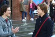 Oliver Otto (Daniel DiMaggio, l.); Cooper Bradford (Logan Pepper, r.)