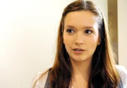 ARD STURM DER LIEBE FOLGE 1207, am Donnerstag um 15:10 Uhr im ERSTEN. Eva (Uta Kargel) stellt überfordert fest, dass sie schwanger ist.