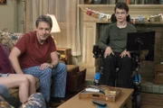 Jimmy DiMeo (John Ross Bowie, l.); JJ DiMeo (Micah Fowler, r.)