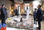 (v.l.n.r.) JT Tarmel (Frank Harts); Dani Powell (Aurora Perrineau); Gil Arroyo (Lou Diamond Phillips); Dr. Edrisa Tanaka (Keiko Agena); Malcolm Bright (Tom Payne)