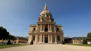 Ruhmeshalle für Napoleon I.: Der Sarkophag des französischen Kaisers ist in den Boden des Invalidendoms eingelassen.