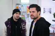 Paco (Milos Vukovic) wird klar, dass er jetzt die Wahrheit sagen muss. Links Easy (Lars Steinhöfel)