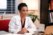 Dr. Helen Sharpe (Freema Agyeman)