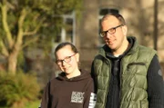 Die beiden Schlossgeister vom Gutshaus Kobrow: Philipp Kaszay und seine Tochter Paula.