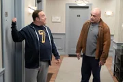 Kevin Gable (Kevin James, l.), Rutger (Bas Rutten)
+++