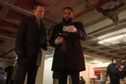 Detective Kevin Bernard (Anthony Anderson, r.), Detective Frank Cosgrove (Jeffrey Donovan)