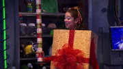 Phoebe Thunderman (Kira Kosarin)