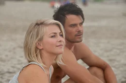 Katie (Julianne Hough) und Alex (Josh Duhamel)