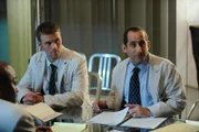 Dr. Robert Chase (Jesse Spencer), Dr. Chris Taub (Peter Jacobson)