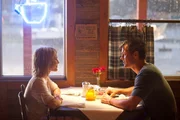 Alex (Josh Duhamel) und Katie (Julianne Hough).