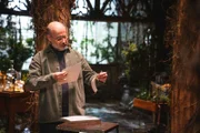 In der zweiteiligen Terra X-Dokumentation "Supercodes - Die geheimen Formeln der Natur" begibt sich Prof. Dr. Harald Lesch auf die Suche nach den unsichtbaren Gesetzen, die unsere Welt zusammenhalten - und wird fündig. Die Mathematik hilft ihm dabei.