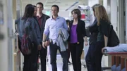 (v.l.): Det. Jo Danville (Sela Ward), Dr. Sheldon Hawkes (Hill Harper), Det. Don Flack (Eddie Cahill), Det. Danny Messer (Carmine Giovinazzo), Det. Lindsay Messer (Anna Belknap), Adam Ross (AJ Buckley) und Christine Whitney (Megan Dodds)