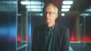 Prof. Dr. Joachim Peinke ist Turbulenzforscher am Zentrum für Windenergieforschung. Im Windkanal testet er mögliche Turbulenzen für die Planung von Windradanlagen.
