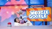 Bei Woozle Goozle geht es heute um Australien. Und auch um die Frage, ob die Woozles vielleicht von Kängurus abstammen. Woozle (oben) kann das nicht so richtig glauben und versucht der Frage wissenschaftlich auf den Grund zu gehen. Dabei helfen ihm Maria (li.), sein Opa (re.) und das Meerwoozchen (mi.).