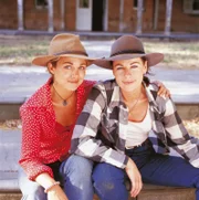 Australische Frauen-Power: Tess Silberman McLeod (Bridie Carter, l.) und Claire McLeod (Lisa Chappell)