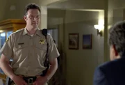Hat Deputy Marty Bennett (Brady Smith) etwas mit dem Fall zu tun, an dem das BAU-Team gerade ermittelt?