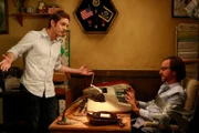 v.li.: Dennis Reynolds (Glenn Howerton), Lyle Korman (Fisher Stevens)