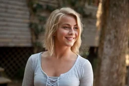 Katie (Julianne Hough) kann sich Alex' Charme und Liebensw&uuml;rdigkeit nicht entziehen und &ouml;ffnet langsam ihr Herz f&uuml;r ihn...