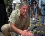 Quincy (Jack Klugman) ist in Mexiko und versucht den dort lebenden Menschen zu helfen.