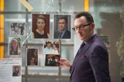 Harold Finch (Michael Emerson)