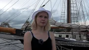 Auf dem Volksfest Hanse Sail treffen Cindy und ihr Ex-Freund Jean aufeinander. Sie hat den Eindruck, dass er noch Gefühle für sie hat.