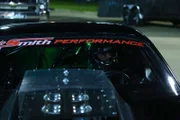 Monza macht sich bereit für den Start, wo er gegen einen anderen 405er-Fahrer, Ryan Martin, antreten muss.