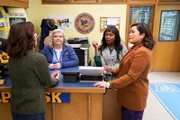 (v.l.n.r.) Helen (Paula Pell); Stef (Lyric Lewis); Mary (Mary Sohn)