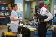 Charles und Captain Holt